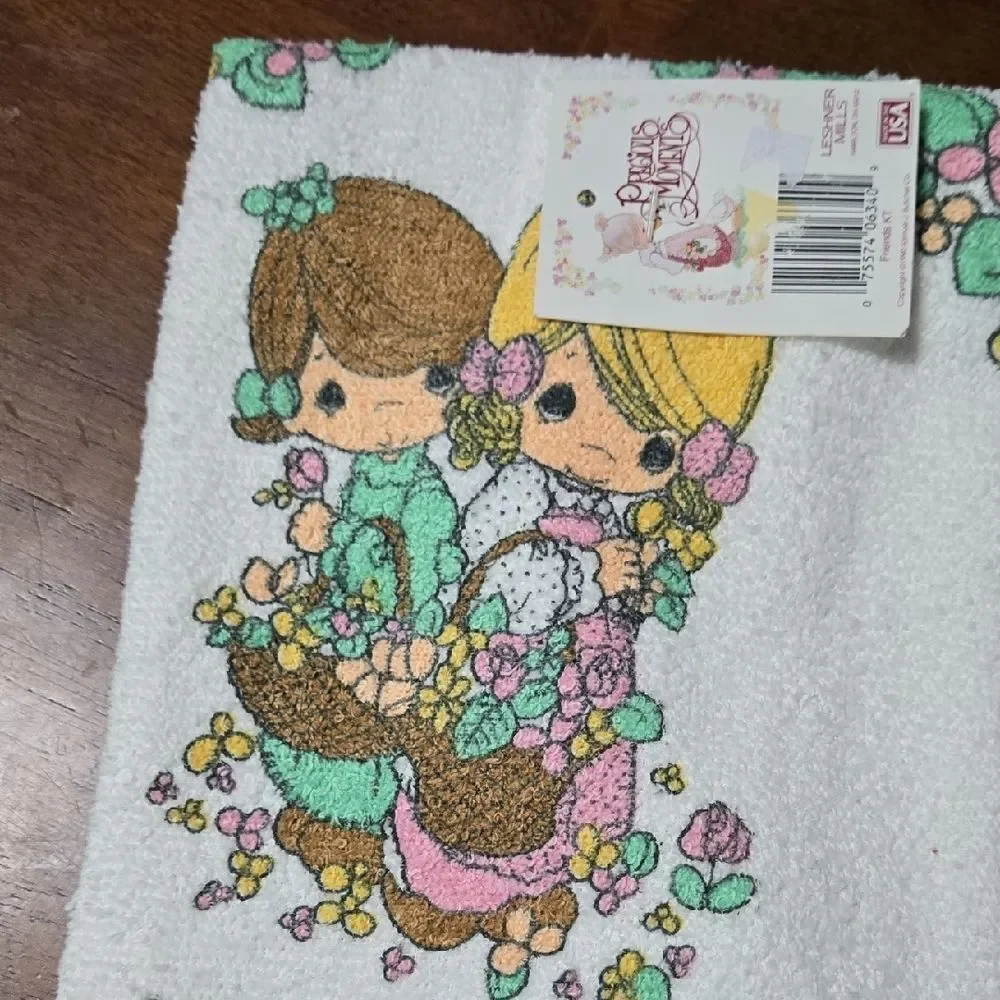 Precious Moments Floral Friends Towel - Green and Pink.. Vintage